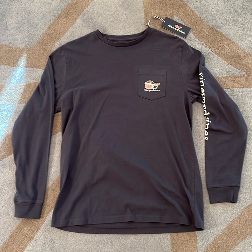 Vineyard Vines Boys Long Sleeved T- Shirt, Merry Christmas, size XL (18)